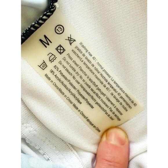 Unbranded Women’s Medium Blue White Geometric Print Off-Shoulder Ruffle Swimsuit - Picture 11 of 14